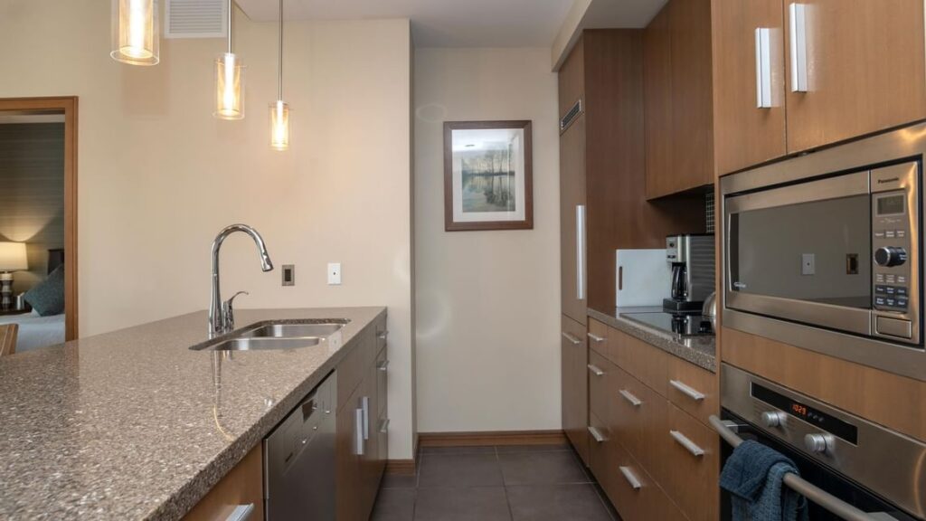 Two Bedroom Suite, full kitchen